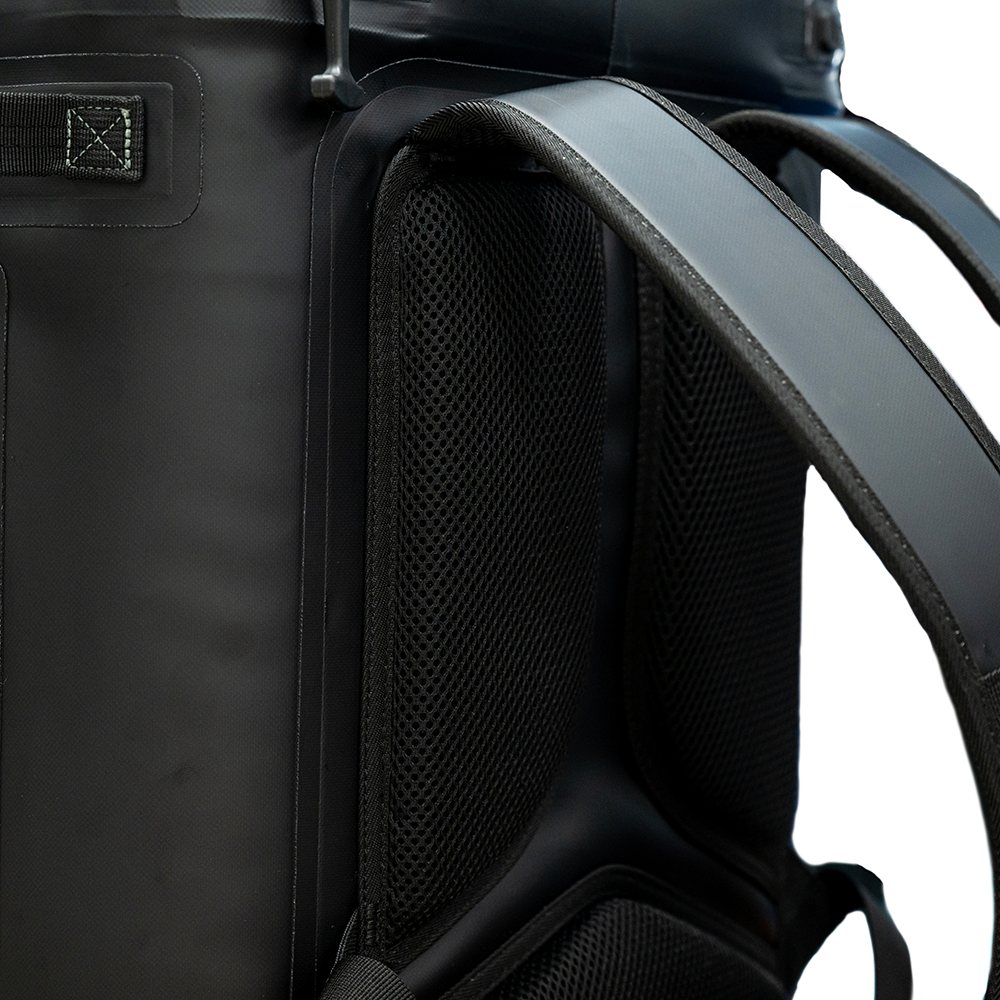 V25 BACKPACK SOFT COOLER